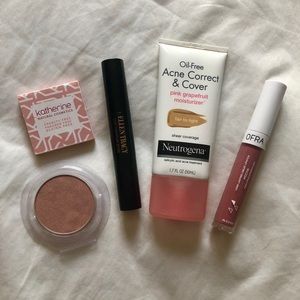 TRAVEL/ON THE GO MAKEUP Set